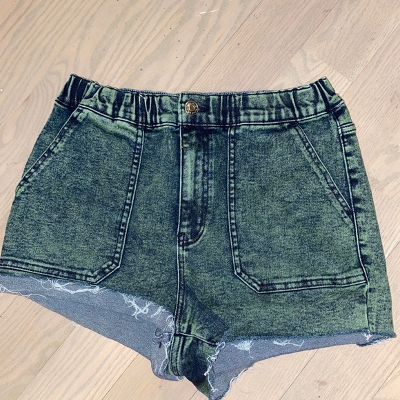 green jean shorts - Picture 3 of 4